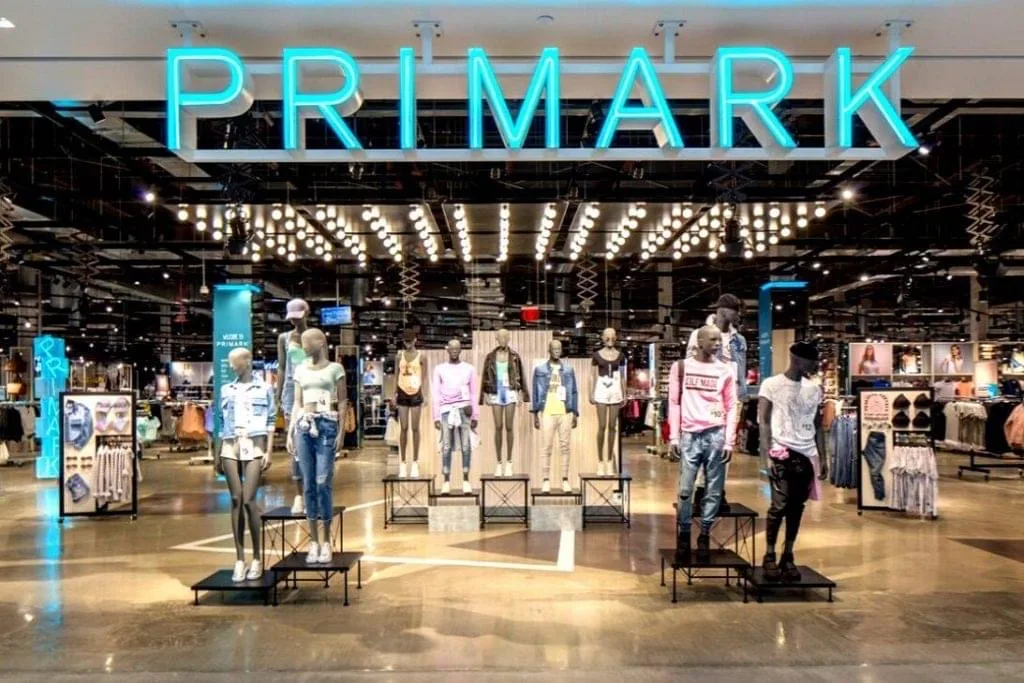 A Primark megnyitó ünnepsége: Tömeg és izgalom a 3000 négyzetméteres üzletben