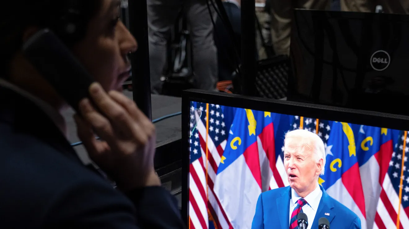 Biden Csatatér-Problémája: A Bázis Széthullik