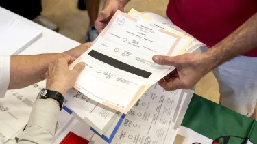 A 2024-es magyarországi önkormányzati választások eredményei alapján az alábbi városokban és kerületekben lettek nyertesek ezek a jelöltek: